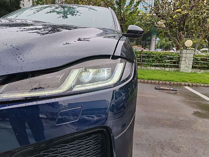 Jaguar F-Pace 2024 2024款 P250 R-Dynamic SE