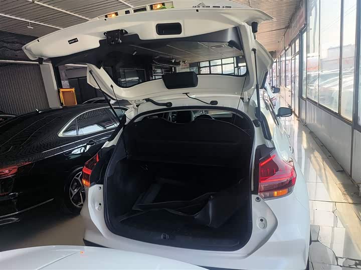 Nissan Kicks 2023 2023款 劲情版 1.5L 淋漓「劲」致 豪华版