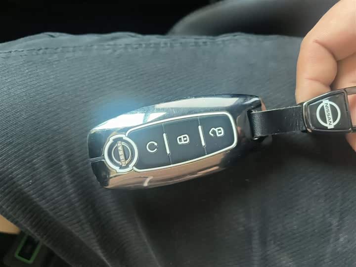 Nissan Kicks 2023 2023款 劲情版 1.5L 淋漓「劲」致 豪华版