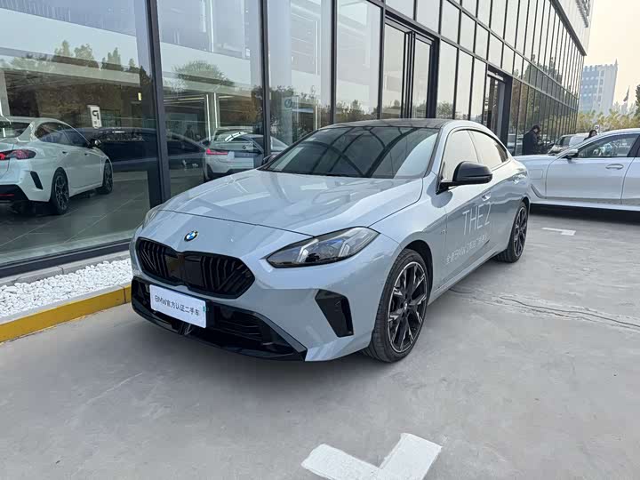 BMW 2 Series 2025 2025款 225L M运动曜夜套装