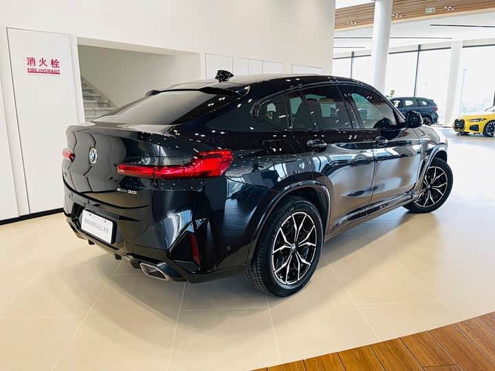 BMW X4 2022 2022款 xDrive 25i M运动套装