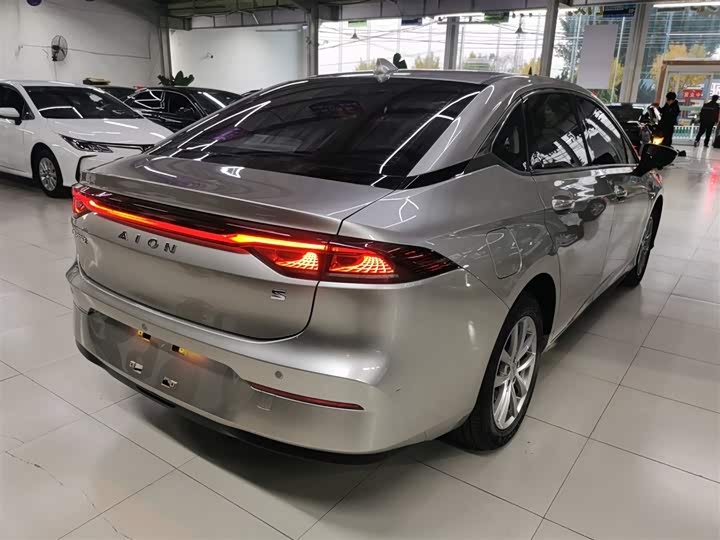 GAC Aion S 2023 2023款 魅 580 磷酸铁锂