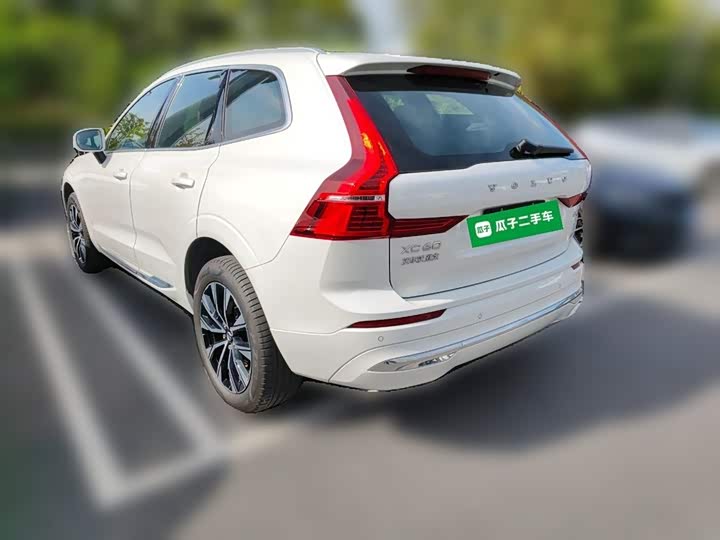 Volvo XC60 2025 2025款 B5 四驱智远豪华版
