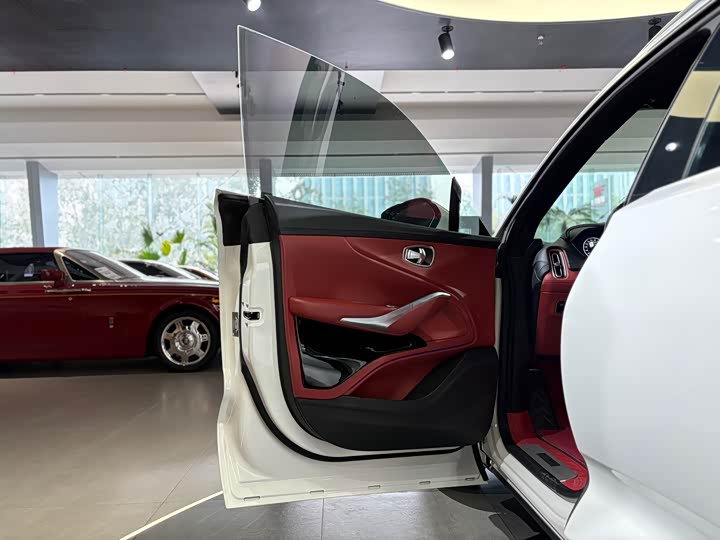 Aston Martin DBX 2023 2023款 3.0T STRAIGHT-SIX