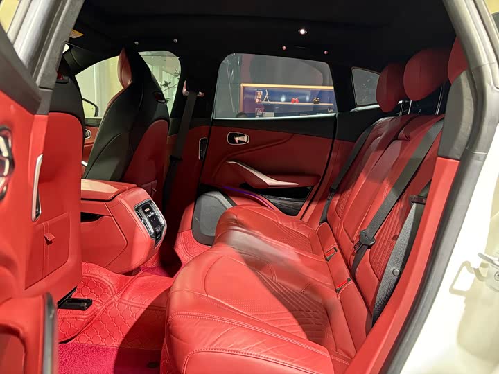 Aston Martin DBX 2023 2023款 3.0T STRAIGHT-SIX