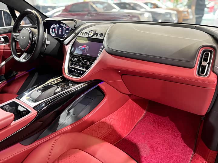 Aston Martin DBX 2023 2023款 3.0T STRAIGHT-SIX