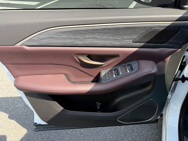 Jetour X90 Plus 2023 2023款 1.6TD DCT平层 5座