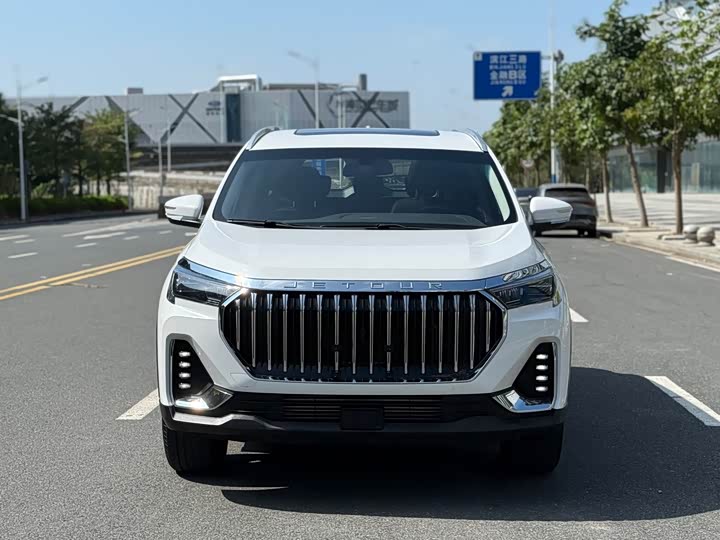Jetour X90 Plus 2023 2023款 1.6TD DCT平层 5座