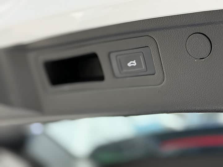 Jetour X90 Plus 2023 2023款 1.6TD DCT平层 5座