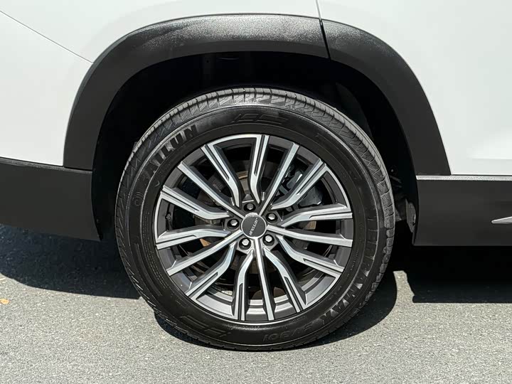 Jetour X90 Plus 2023 2023款 1.6TD DCT平层 5座