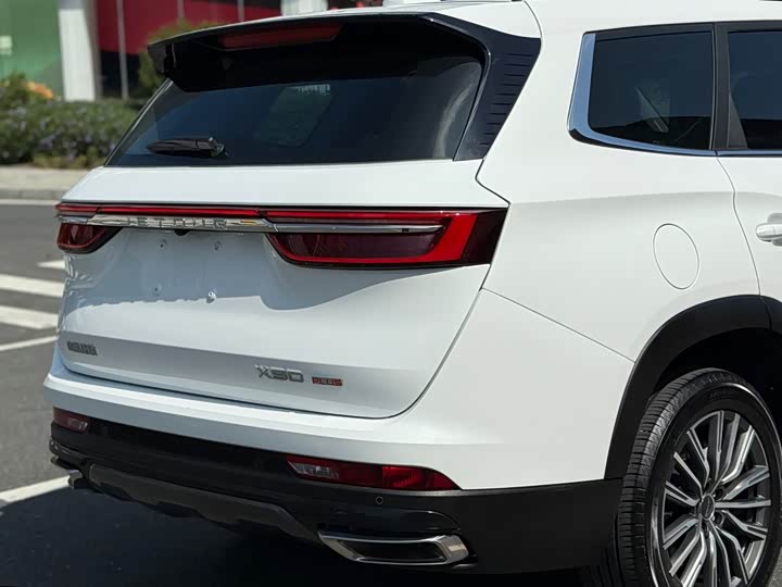 Jetour X90 Plus 2023 2023款 1.6TD DCT平层 5座