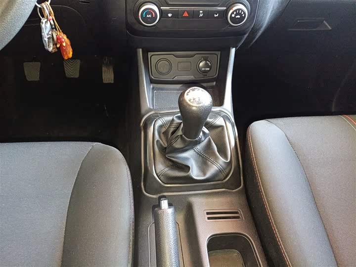 Changan Oshan X70A 2020 2020款 1.5L 手动基本型