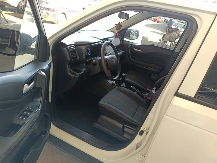 Changan Oshan X70A 2020 2020款 1.5L 手动基本型