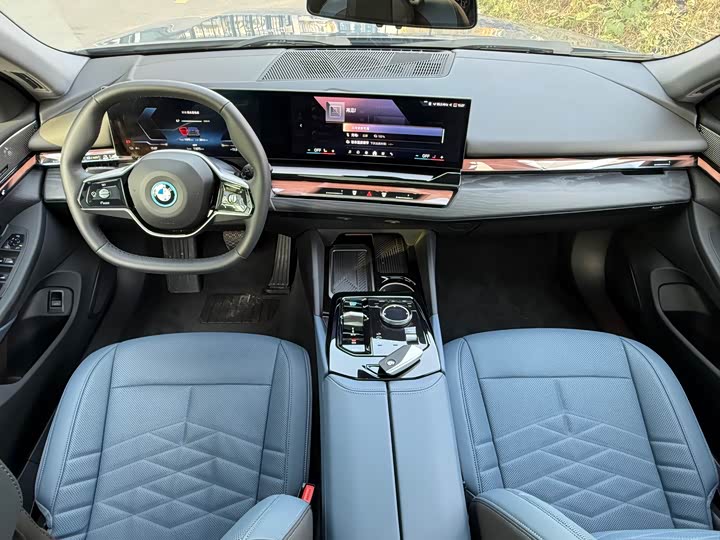 BMW i5 2024 2024款 eDrive 35L 尊享型 豪华套装