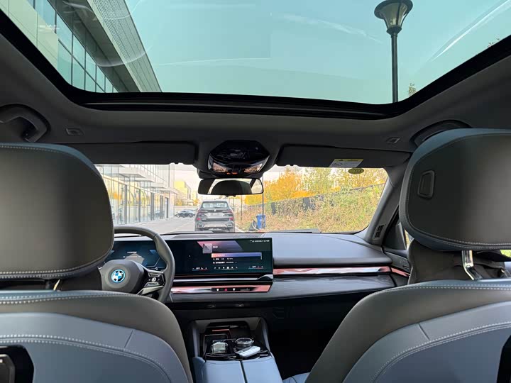 BMW i5 2024 2024款 eDrive 35L 尊享型 豪华套装