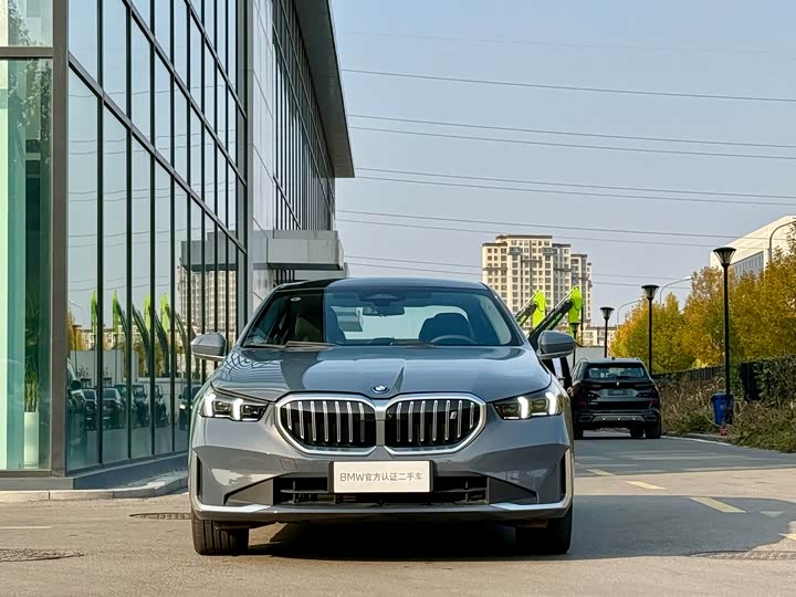 BMW i5 2024 2024款 eDrive 35L 尊享型 豪华套装