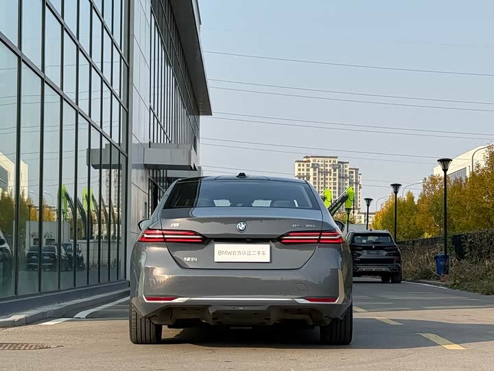 BMW i5 2024 2024款 eDrive 35L 尊享型 豪华套装