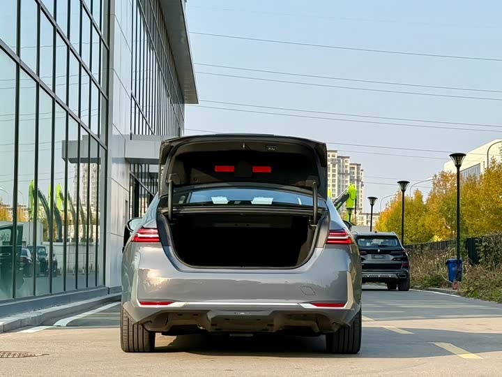 BMW i5 2024 2024款 eDrive 35L 尊享型 豪华套装