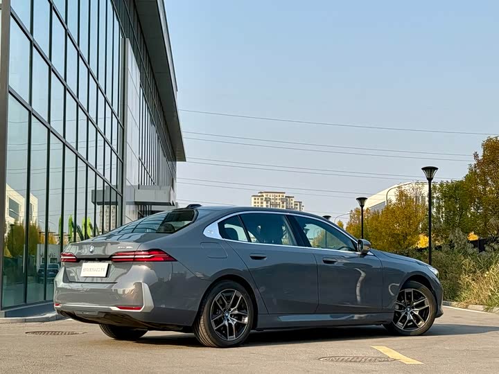 BMW i5 2024 2024款 eDrive 35L 尊享型 豪华套装