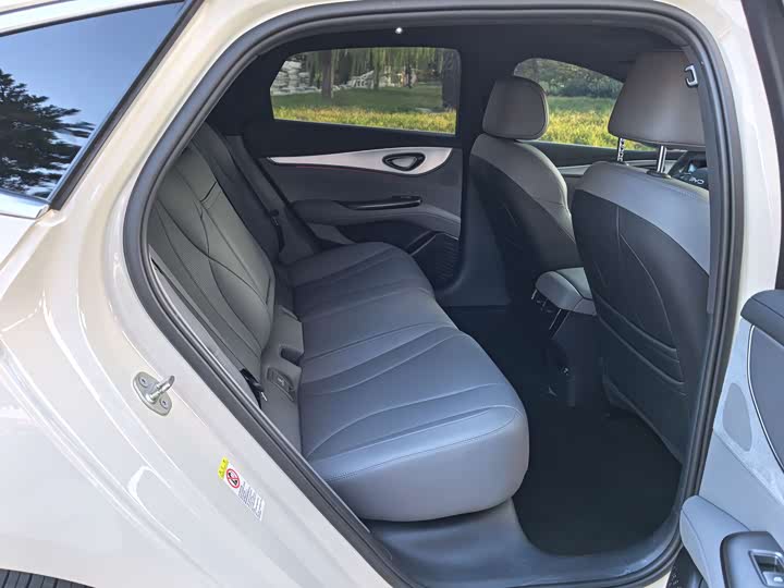 BYD Seal 07 DM-i Hybrid 2025 2025款 DM-i 1.5L 125km 豪华型