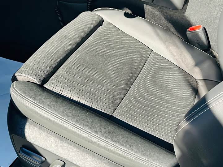 Toyota Prado 2024 2024款 2.4T 悍野WX版 6座