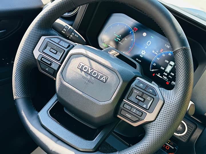 Toyota Prado 2024 2024款 2.4T 悍野WX版 6座