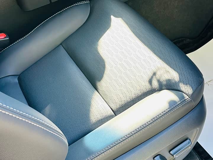 Toyota Prado 2024 2024款 2.4T 悍野WX版 6座