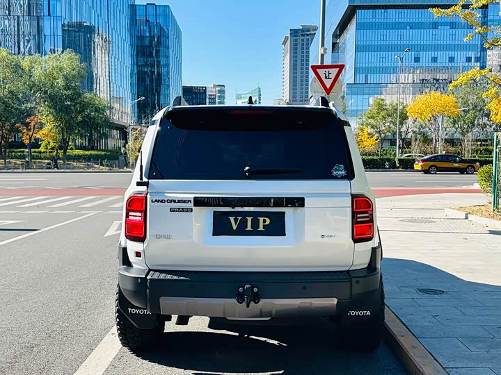 Toyota Prado 2024 2024款 2.4T 悍野WX版 6座