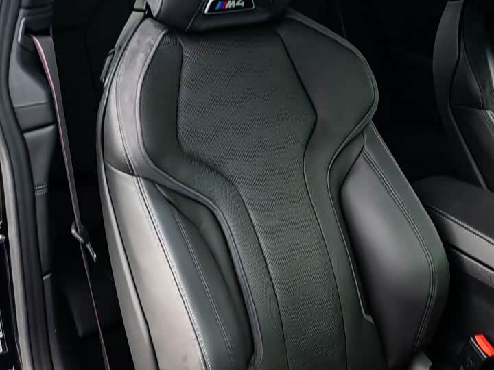 BMW M4 2024 2024款 M4双门轿跑车 雷霆版