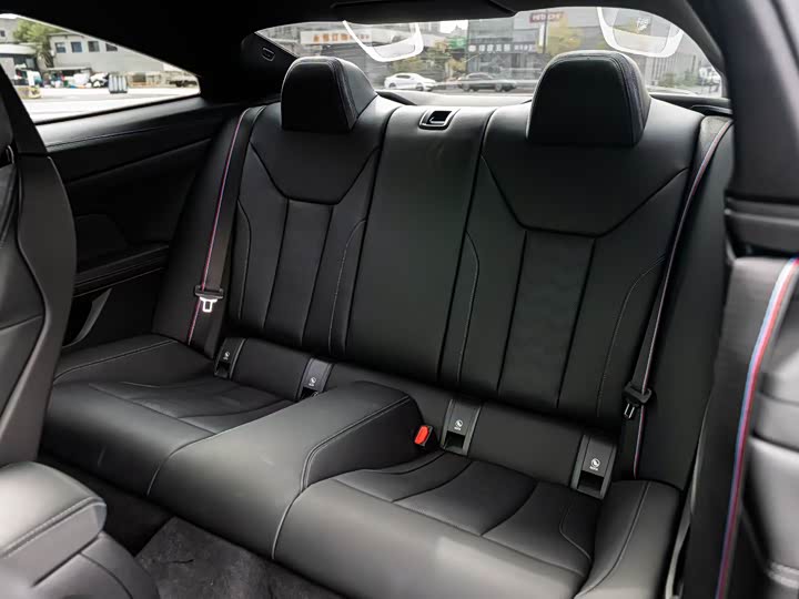 BMW M4 2024 2024款 M4双门轿跑车 雷霆版