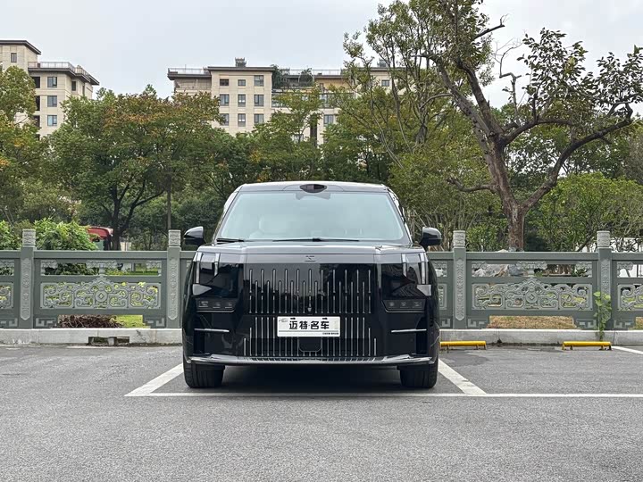 Zeekr 009 2024 2024款 六座行政版四驱 108kWh