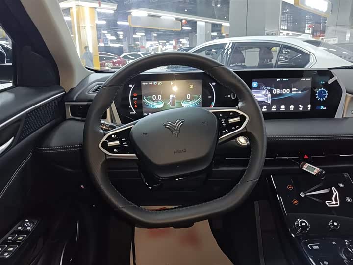 Hozon U 2023 2023款 哪吒U-Ⅱ 400 U秀版 三元锂