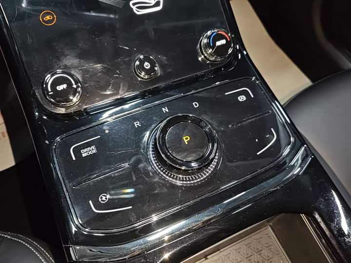 Hozon U 2023 2023款 哪吒U-Ⅱ 400 U秀版 三元锂