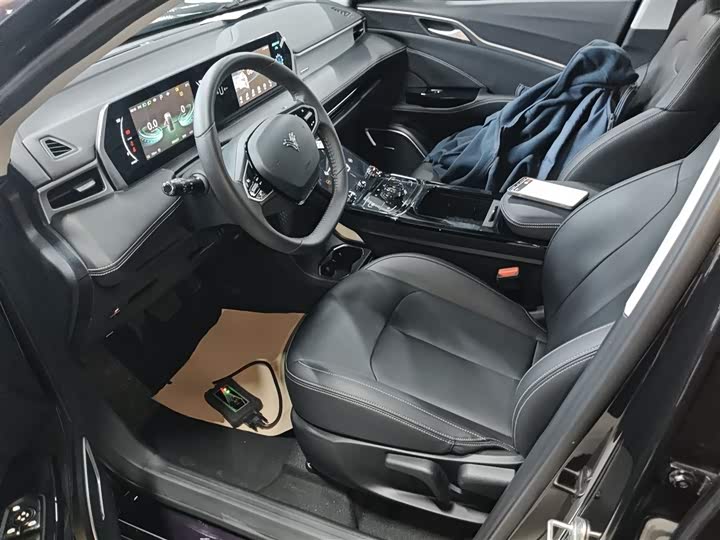 Hozon U 2023 2023款 哪吒U-Ⅱ 400 U秀版 三元锂