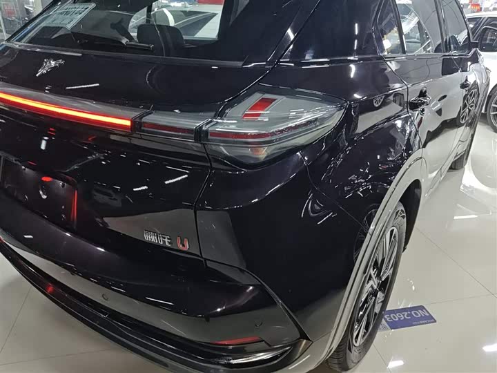 Hozon U 2023 2023款 哪吒U-Ⅱ 400 U秀版 三元锂