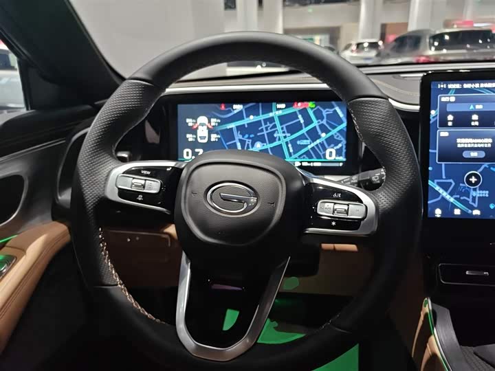 GAC Trumpchi GS8 2025 2025款 领航系列 2.0TGDI 两驱豪华版 5座