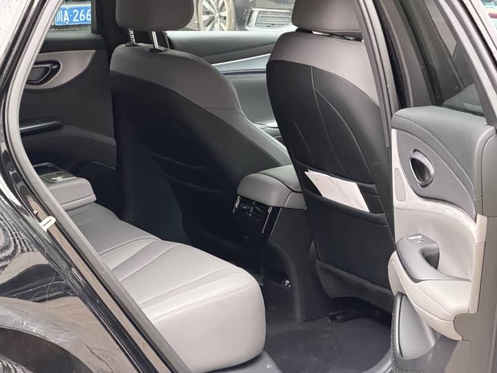 BYD Seal 07 DM-i Hybrid 2025 2025款 DM-i 1.5L 125km 豪华型