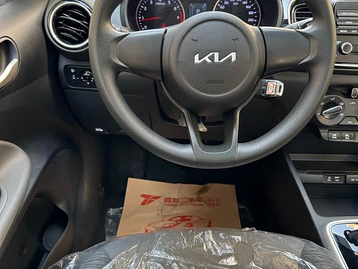 Kia Pegas 2020 2020款 改款 1.4L 自动舒适天窗版