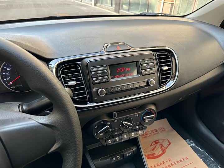 Kia Pegas 2020 2020款 改款 1.4L 自动舒适天窗版