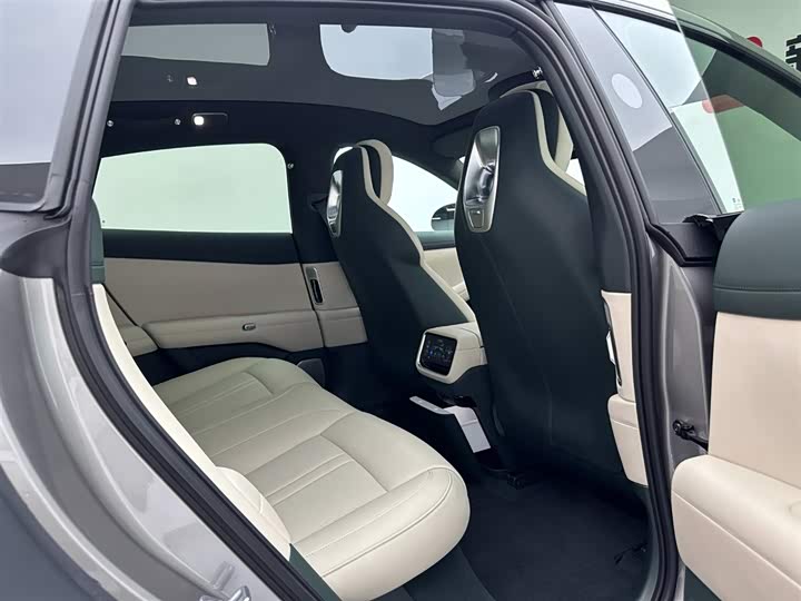 Xiaomi YU7 2025 2025款 超长续航四驱Pro版