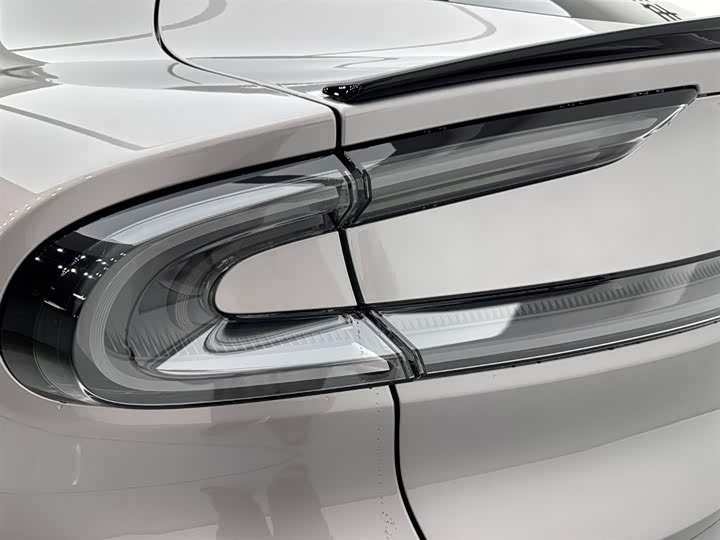 Xiaomi YU7 2025 2025款 超长续航四驱Pro版