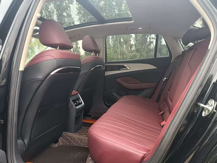 Hongqi H5 2025 2025款 2.0T 自动旗畅版