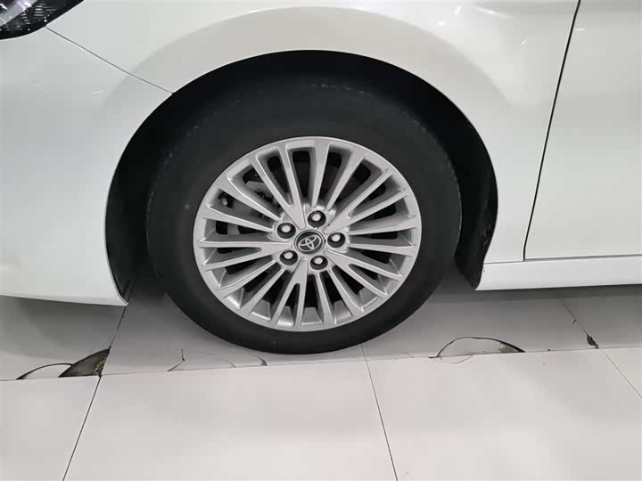 Toyota Camry 2024 2024款 双擎 2.0HGVP 豪华版