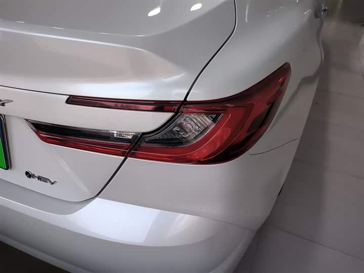 Toyota Camry 2024 2024款 双擎 2.0HGVP 豪华版