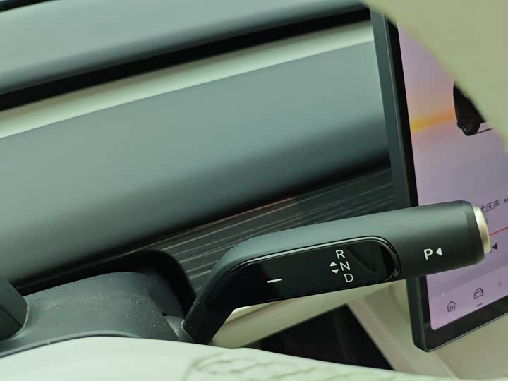 Nio Onvo L60 2024 2024款 60kWh 四驱版