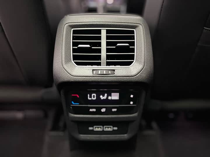 Volkswagen Tayron 2024 2024款 330TSI 两驱豪华Plus进阶版