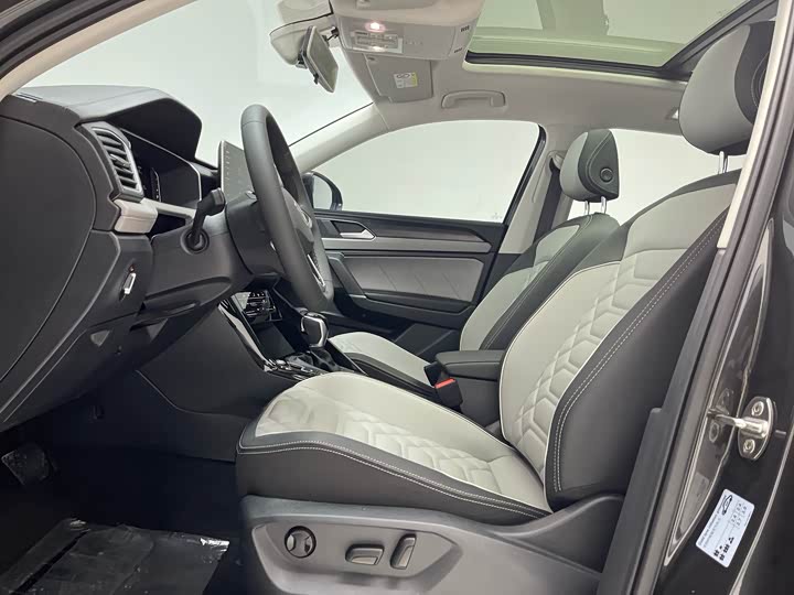 Volkswagen Tayron 2024 2024款 330TSI 两驱豪华Plus进阶版