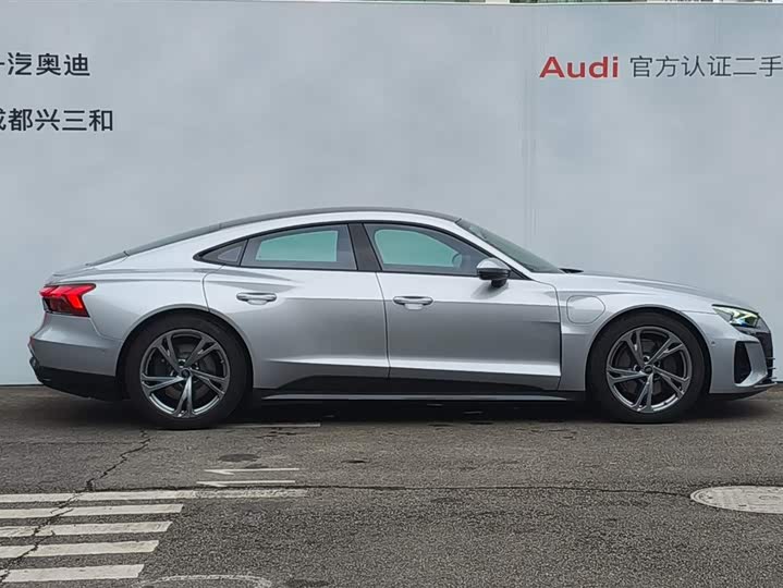 Audi e-tron GT 2023 2023款 基本型