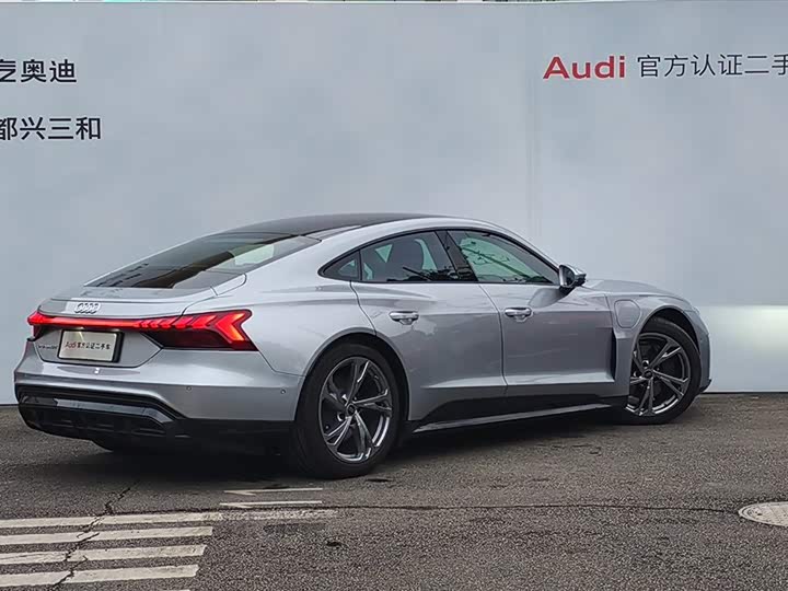 Audi e-tron GT 2023 2023款 基本型