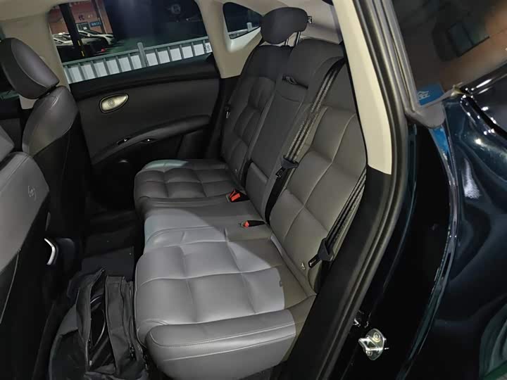 IM motors LS6 2025 2025款 超强性能灵蜥智享版